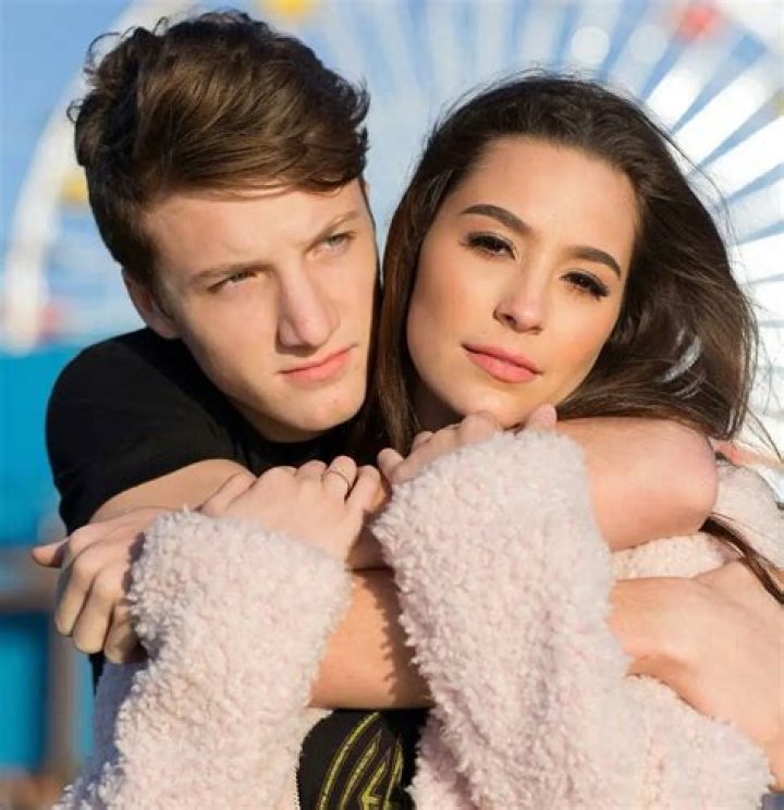 Uncover Jake Short's Dating History: Secrets And Surprises Revealed
