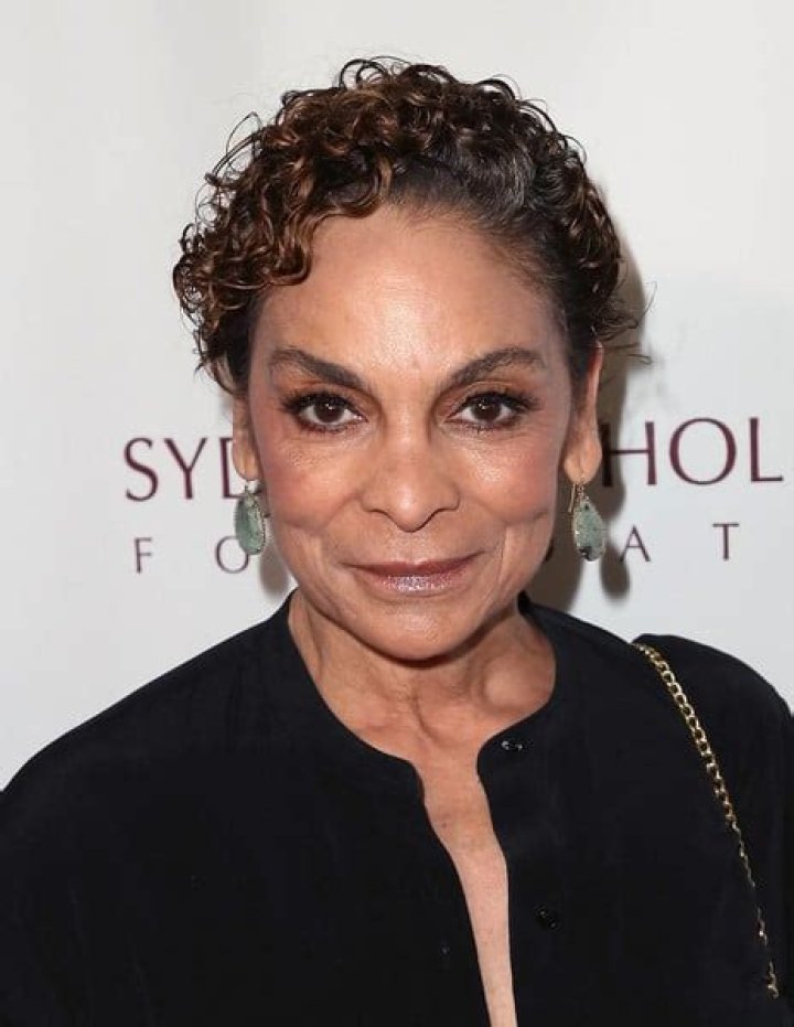 Unveiling The Untold Story Of Jasmine Guy's Height And Its Impact
