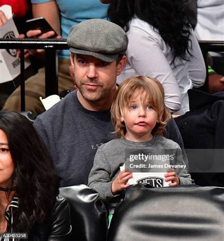 Unveiling The Life And Connections Of Jason Sudeikis' Son