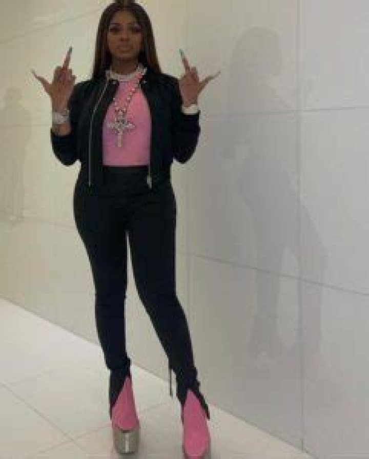 Uncover The Truth Behind Jatavia Shakara Johnson's Height: Discoveries And Insights