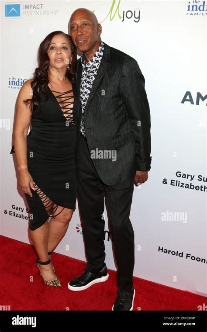 Jeffrey Osborne's Wife's Age Unveiled