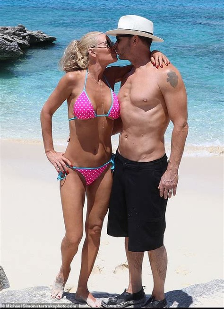 Unveiling The Multifaceted Life Of Jenny McCarthy's Spouse