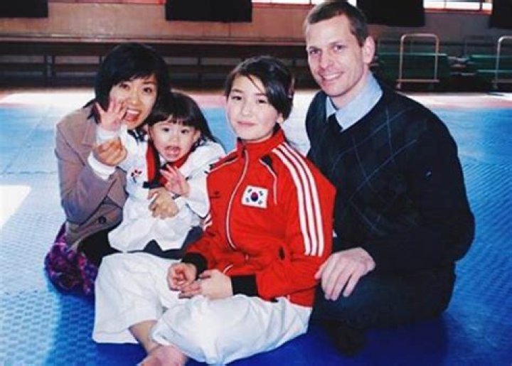 Discover The Enchanting World Of Jeon Sun-hee: A Vocal Powerhouse