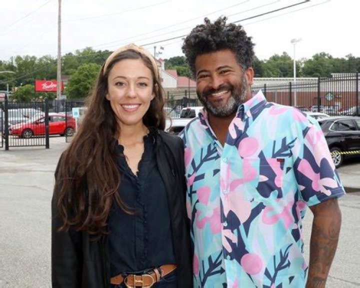 Unveiling The Multifaceted Role Of Amanda Sudano, Jonathon Kinchen's Wife