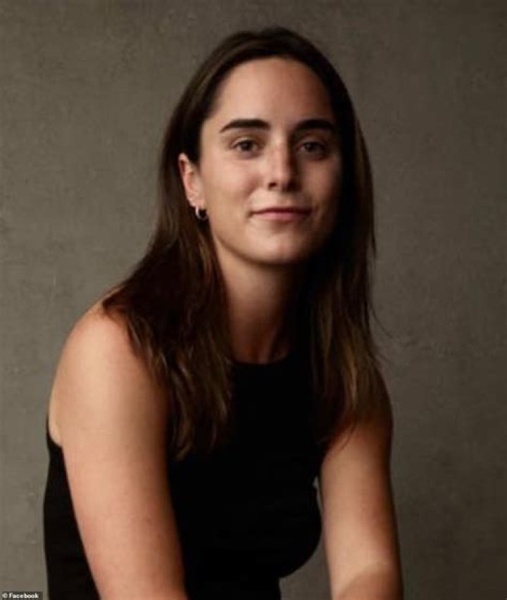 Unveiling The Masterstrokes Of Kathryn Hurd: Abstract Art's Luminary