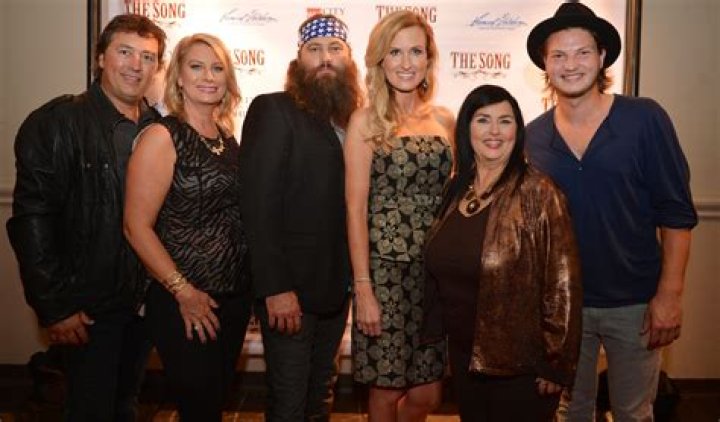 Uncover The Secrets Of Kay Robertson's Net Worth And Income