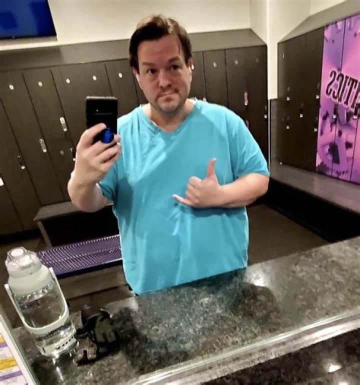 Kenny Sailors' Net Worth Revealed