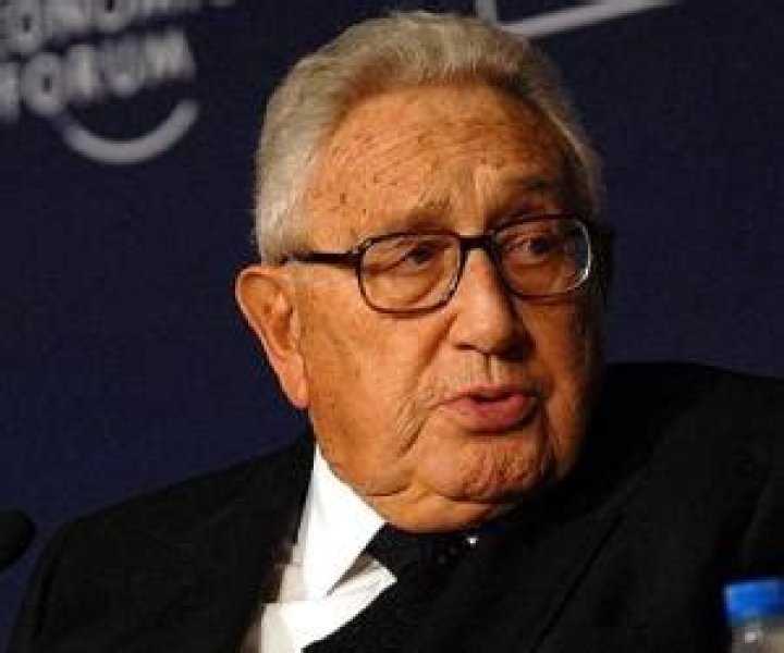 Unveiling The Enigma: Kissinger's Height