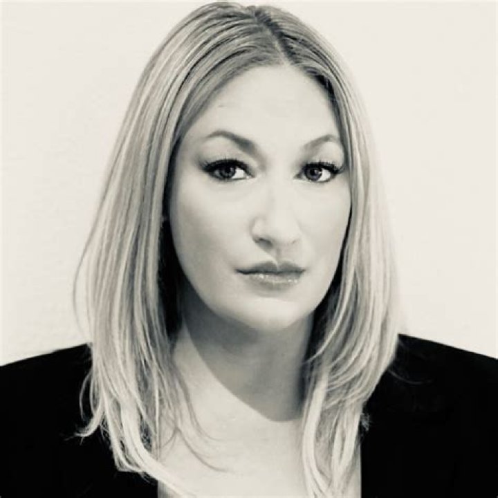 Country Icon, Songstress, And Canadian Legend