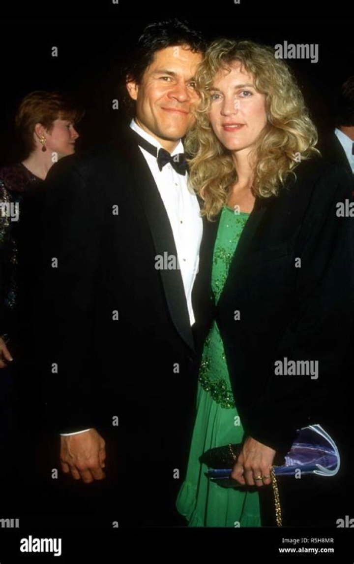 Unveiling The Financial World Through The Lens Of Leslie Bryans