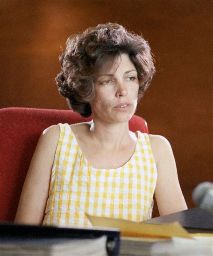 Unveiling Leslie Van Houten's Net Worth: Captivating Revelations