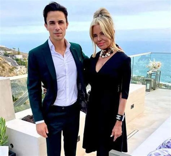 Discoveries And Insights About Lisa Helou