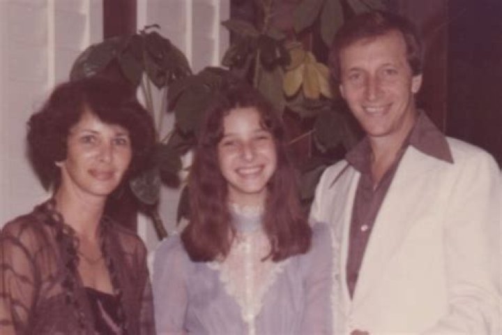 Unveiling Lisa Kudrow's Family Legacy: Discoveries And Insights