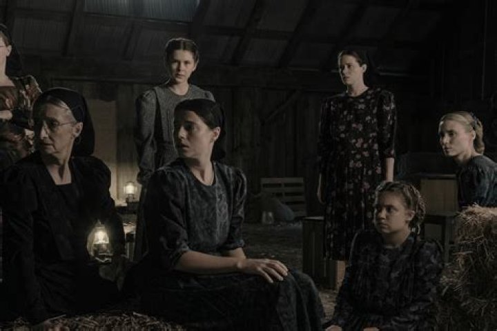 Unveiling The Eclectic World Of Liv McNeil: Style, Vintage, And Sustainability