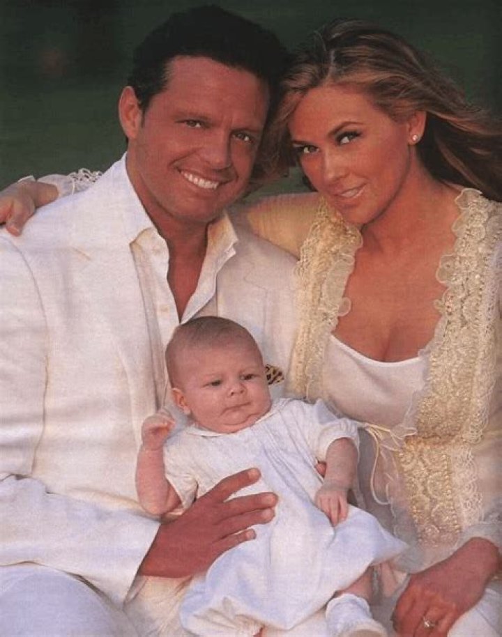Unveiling The Secrets Of The Luis Miguel Family: Uncover Unseen Truths