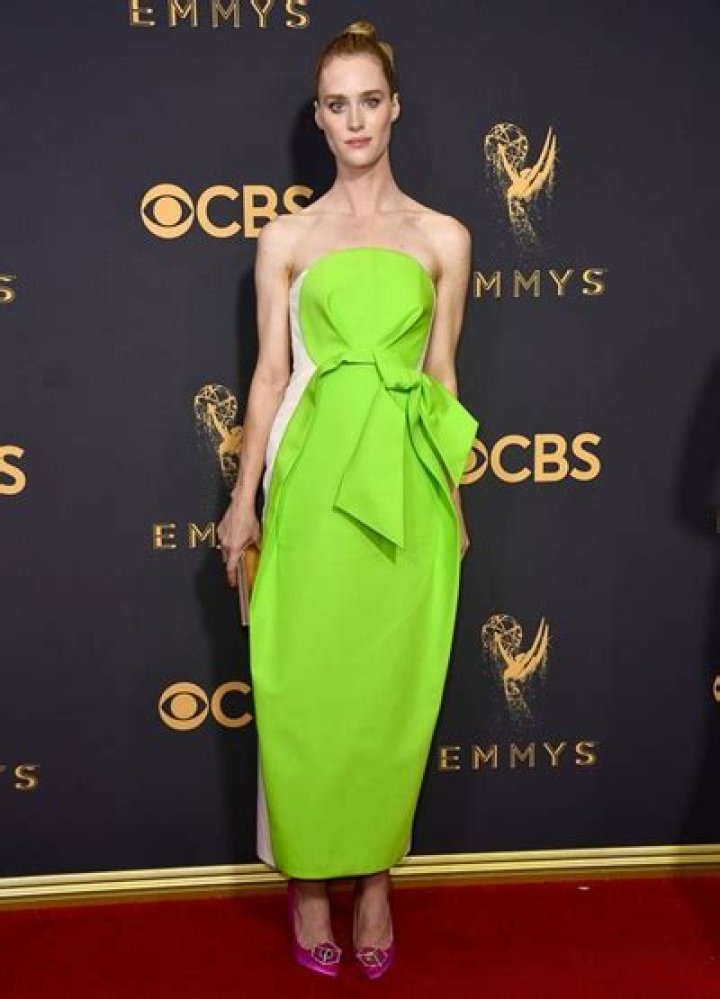 Uncover The Secrets Of Mackenzie Davis's Height And Weight: A Revealing Exploration