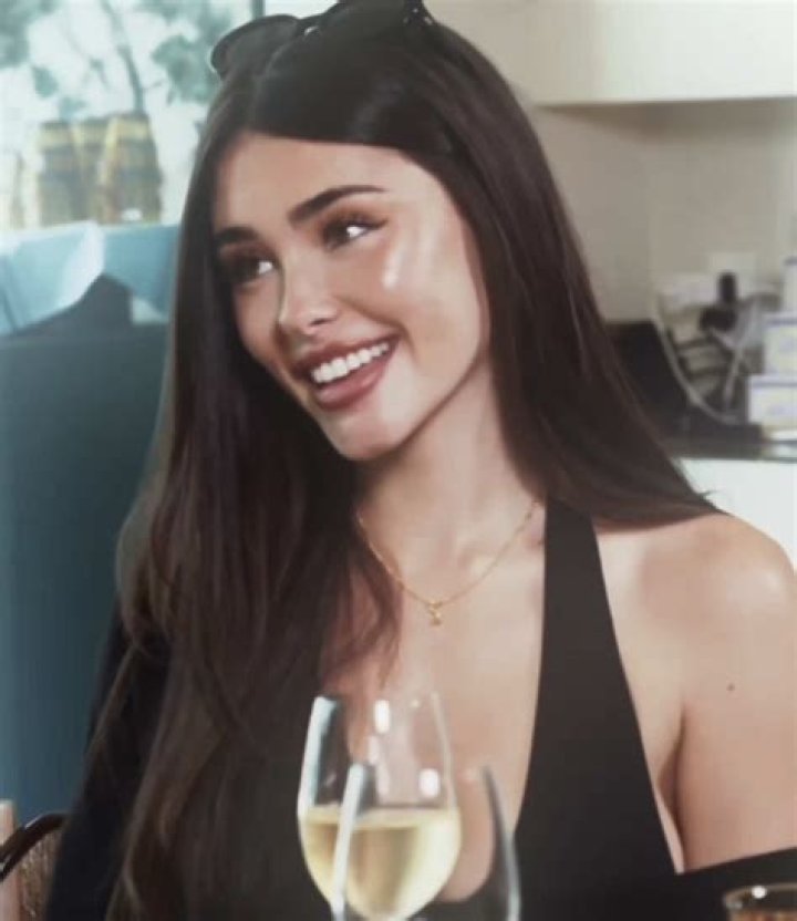 Unveiling The Art And Impact Of Madison Beer Tributes