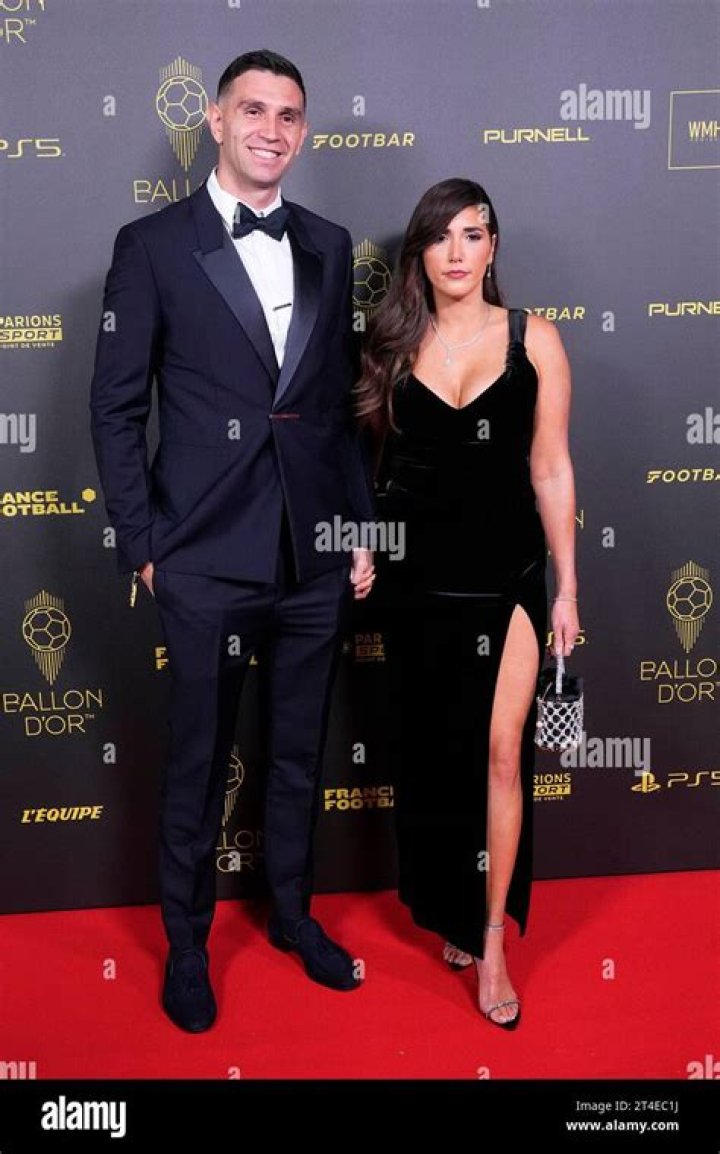 Unveiling The Enchanting World Of Mandinha Martinez: Discoveries And Insights