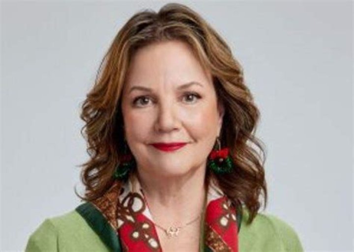 Unveiling The Wealth Of Margaret Colin: Secrets And Surprises Revealed