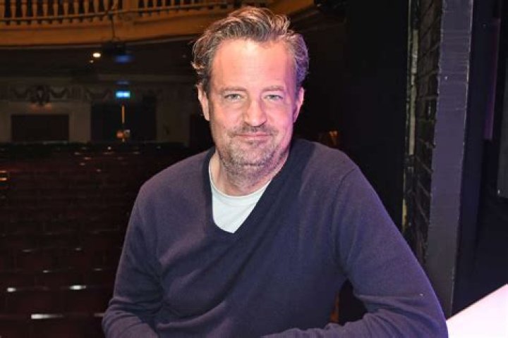 Unveiling The Secrets Of Matthew Perry's Iconic Hand Gesture