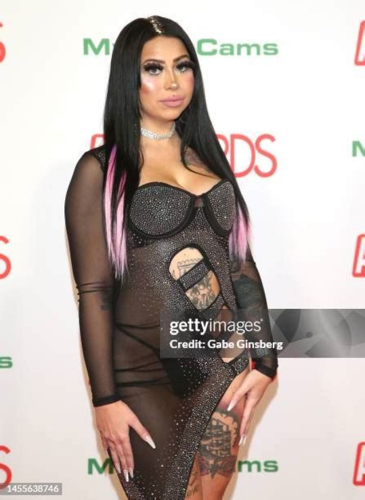 Unveiling The Secrets Of "Mia Mor": Discoveries And Insights