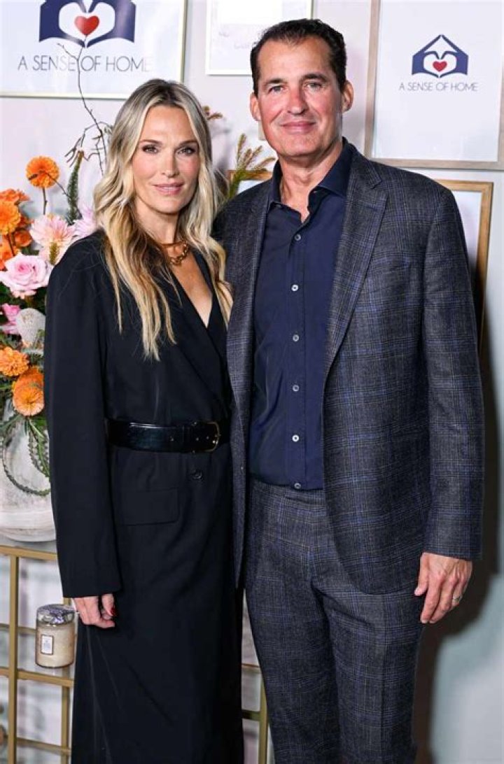 Unveiling The Secrets Of Molly Sims' First Marriage