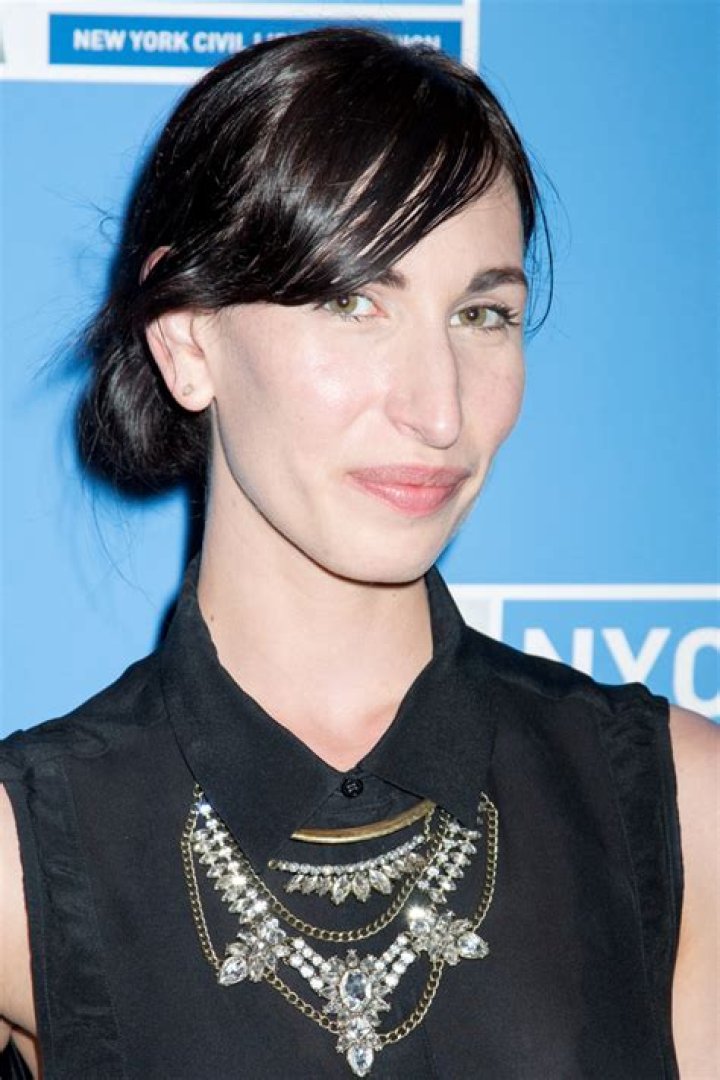 Unveiling The Secrets Of Nikka Graff Lanzarone: Discoveries And Insights