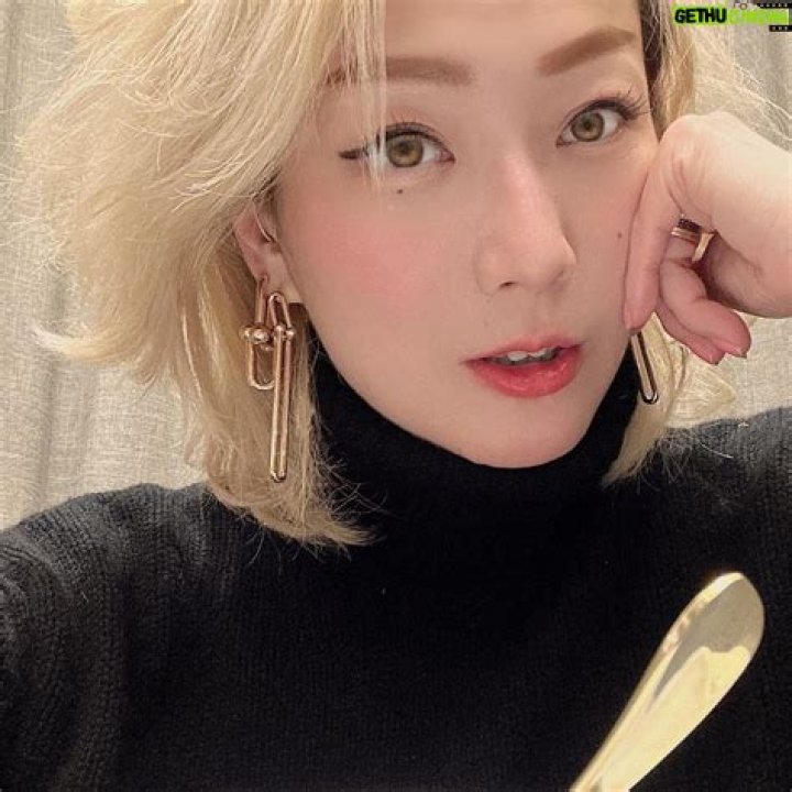 Unveiling The Secrets Of A Successful Partnership: Olivia Cheng Spouse