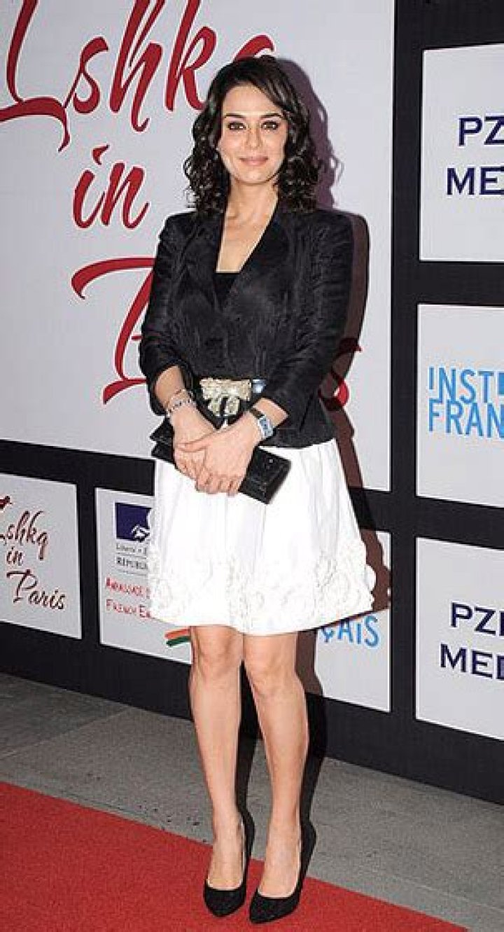 Unveiling The Secrets Of Preity Zinta's Height And Its Impact