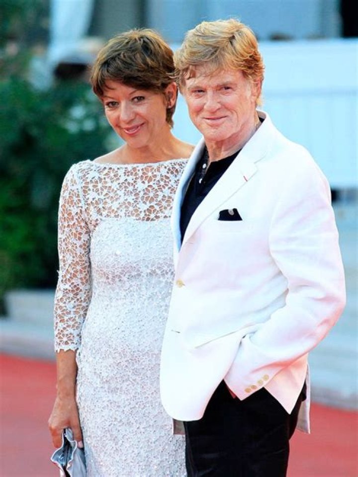 Unveiling The Secrets Of Robert Redford's Enduring Marriage: Age Difference And Beyond