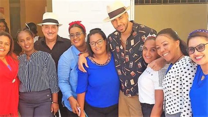 Unveiling The Siblings Of Romeo Santos