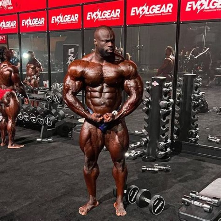 Unveiling Samson Dauda's Towering Presence: Height In Feet Unraveled