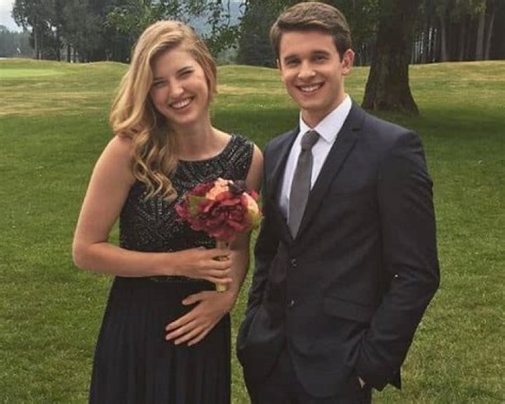 Unveiling The Secrets And Dynamics Of Sarah Grey's Relationships