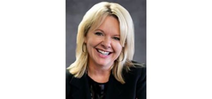 Unlock The Secrets To Communication Mastery With Shelly Lamberth