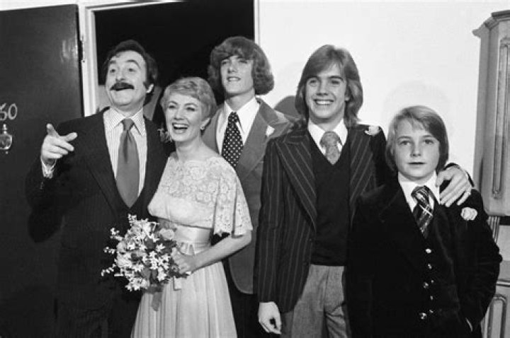 Unveiling The Extraordinary Legacy Of Shirley Jones's Grandchildren