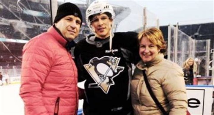Unveiling The Unsung Heroes Behind Sidney Crosby's Success