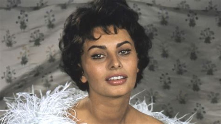 Sophia Loren Death Hoax Debunked!