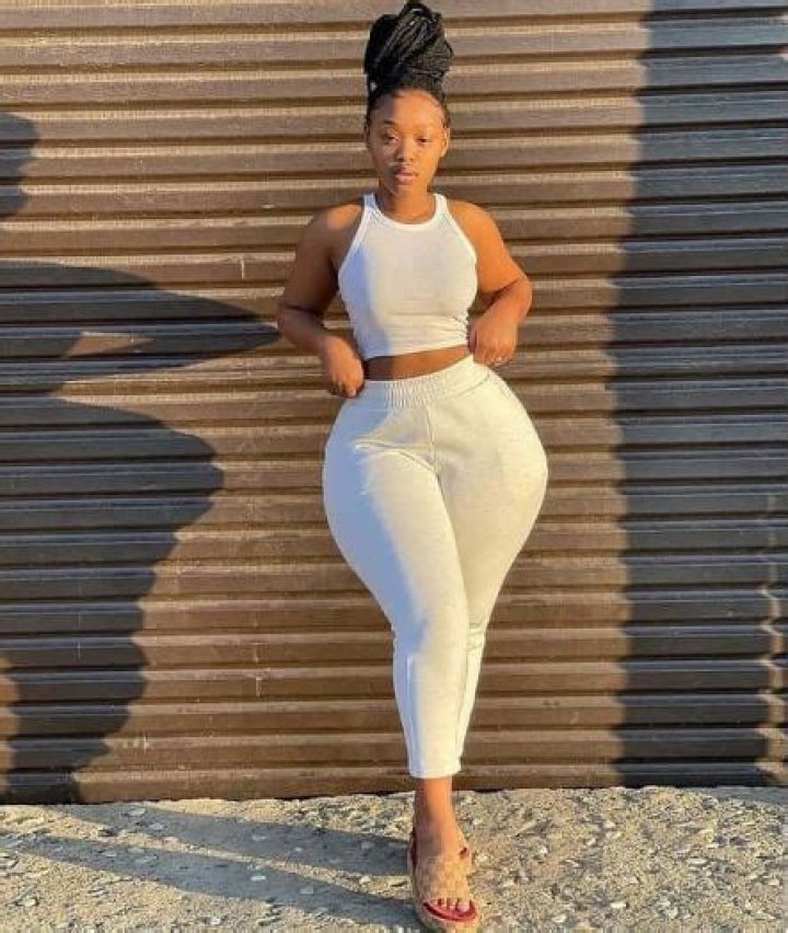 South African Celebrities With Enchanting Curves
