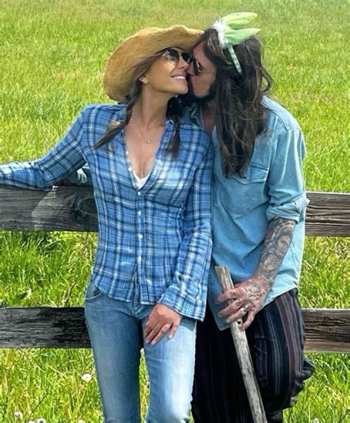 Unveiling Summer Rae Relationships: Discoveries And Insights