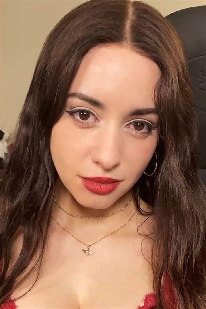 Uncover The Soulful World Of Anita Baker