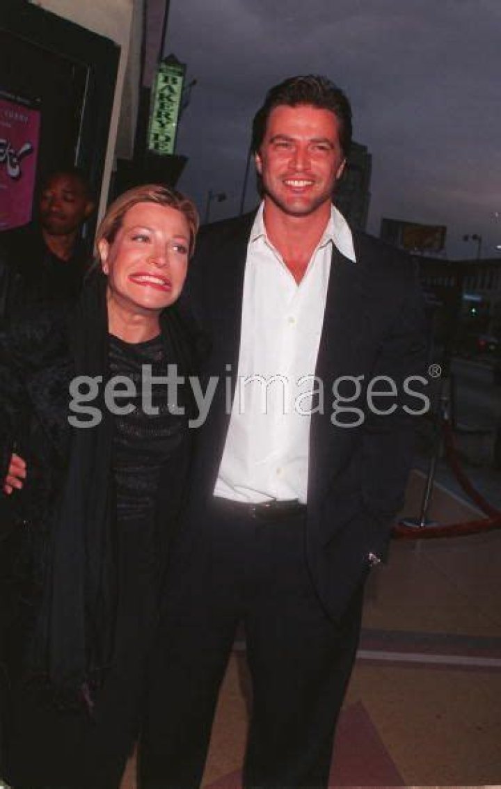 Unveiling The Intriguing World Of Taylor Dayne's Relationships