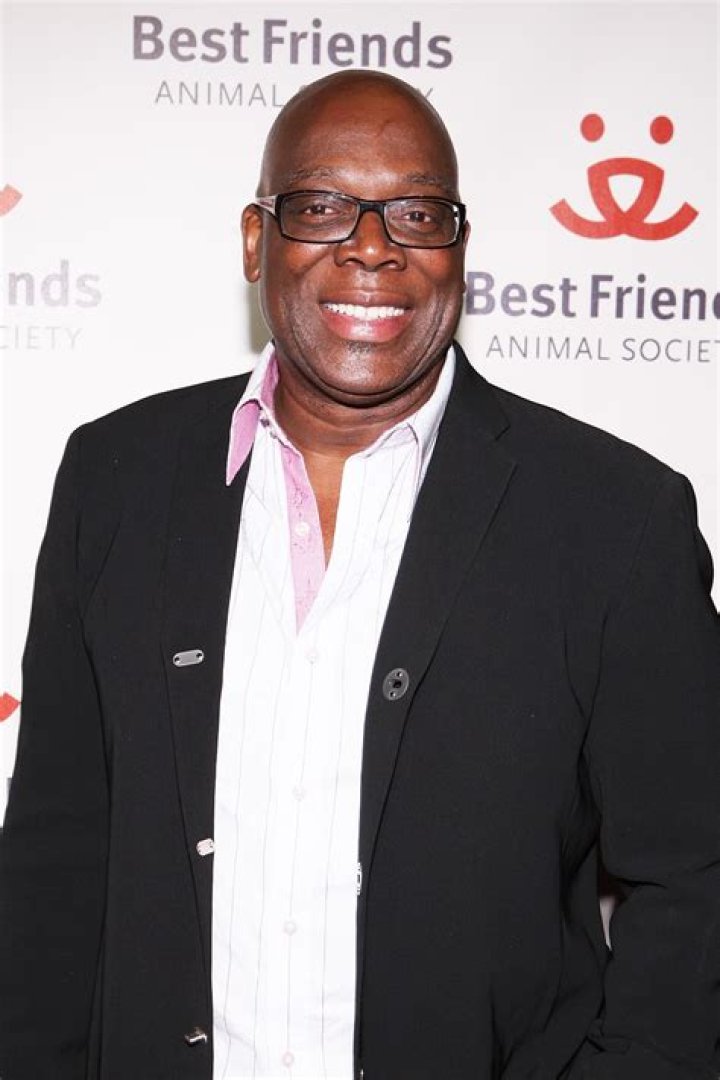 Discover The Secrets Behind Thom Barry's Remarkable Net Worth