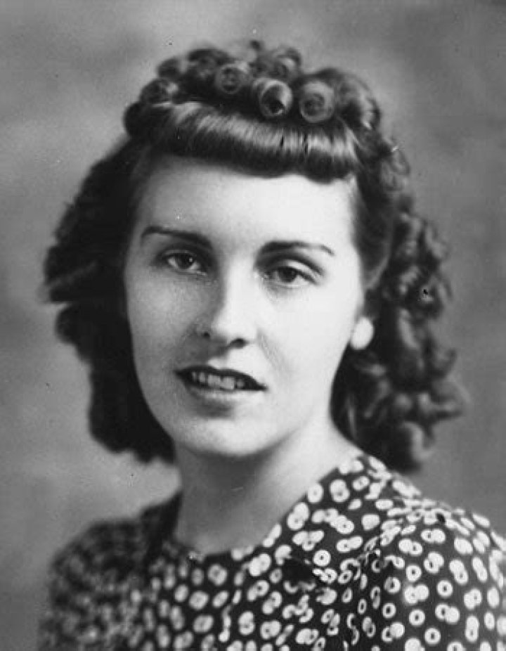 Discover The Unsung Heroes Behind Tim Cook's Success: His Parents' Influence