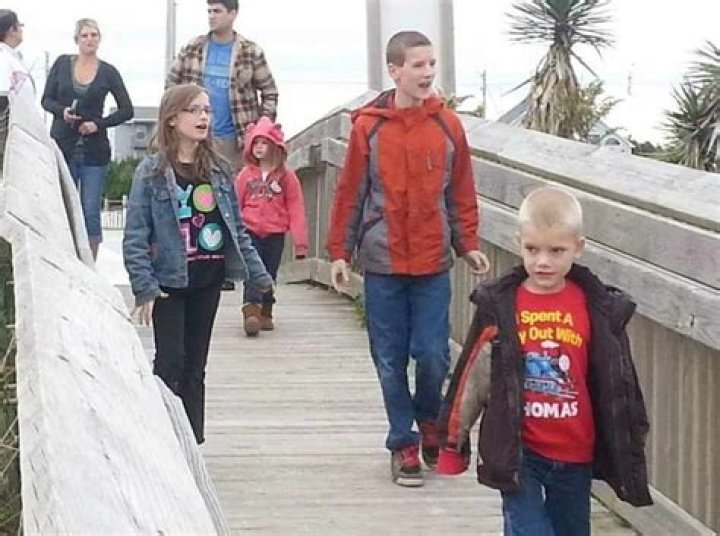 "timothy Ferguson Photos Dead"