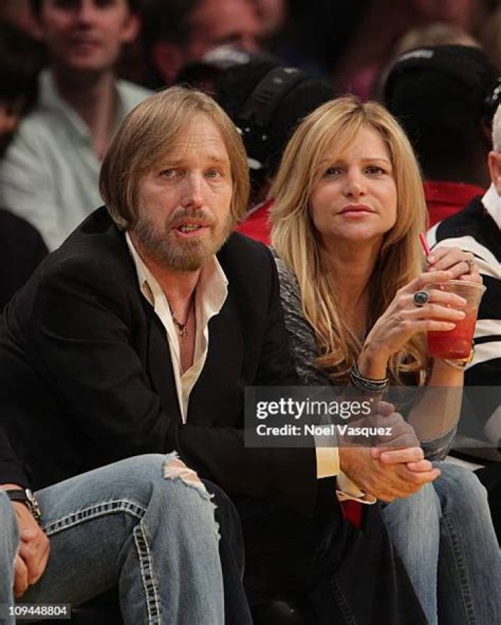 Unveiling The Heart Of Tom Petty's Enduring Love Story