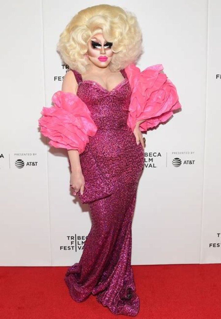 Uncovering The Towering Stature Of Trixie Mattel: Height Unveiled