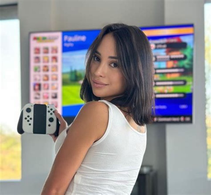 Discovering Veronica Perasso's Net Worth Enigma