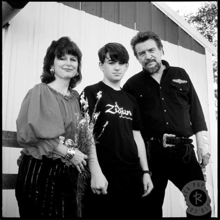 Uncover The Hidden Stories Behind Waylon Jennings' Children