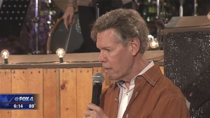 When Randy Travis's Stroke Reshaped His Destiny