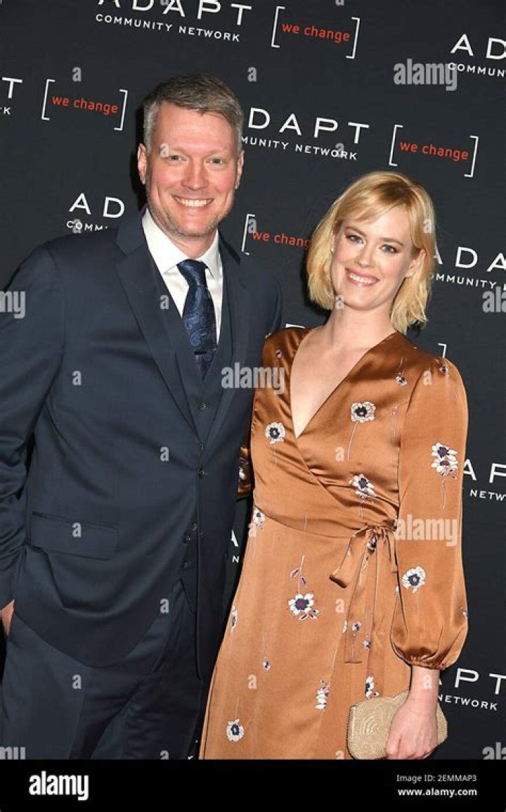 Abigail Hawk's Marital Bliss Unveiled